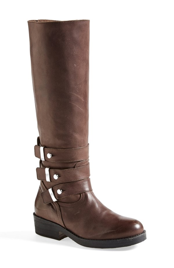 brown boots
