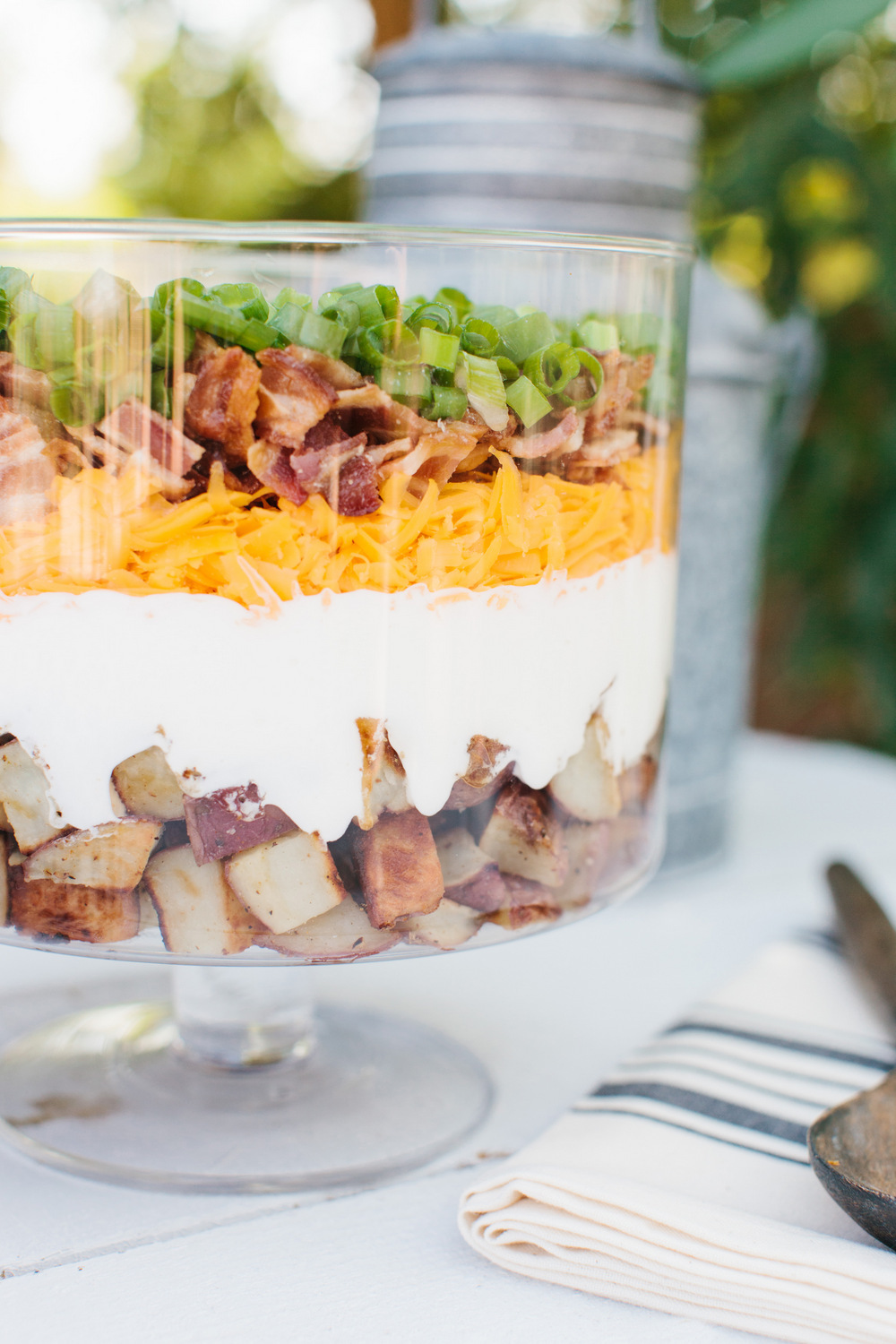 delicious_layered_baked_potato_salad_2