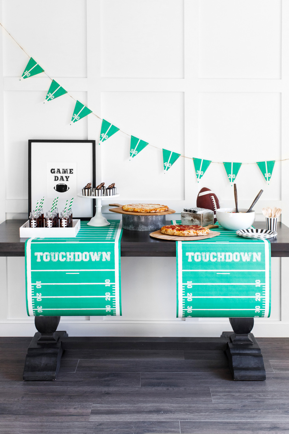get_ready_for_game_day_with_a_pizza_party_2